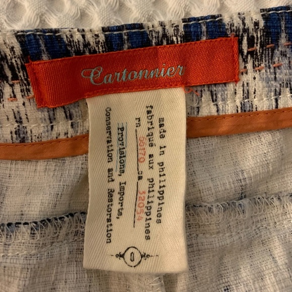 Anthropologie's Cartonnnier Larimer high waisted shorts in Ikart pattern. - Picture 5 of 9